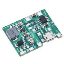 CONVERSOR STEP UP COM MODULO CARREG. AJUSTAVEL DC-DC 4.5 A 24V